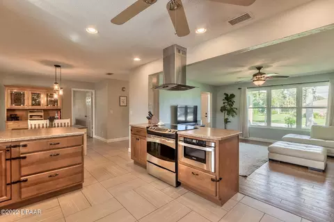 16 Woodridge Dr, Ormond Beach, FL 32174 photo 9