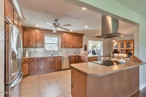 16 Woodridge Dr, Ormond Beach, FL 32174 photo 8