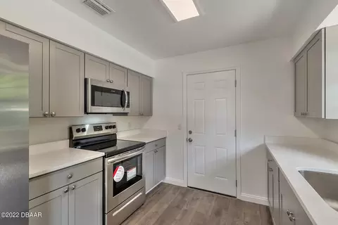 2127 Victory Palm Dr, Edgewater, FL 32141 photo 10