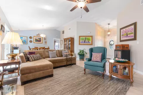 18 Charleston Sq, Ormond Beach, FL 32174 photo 9