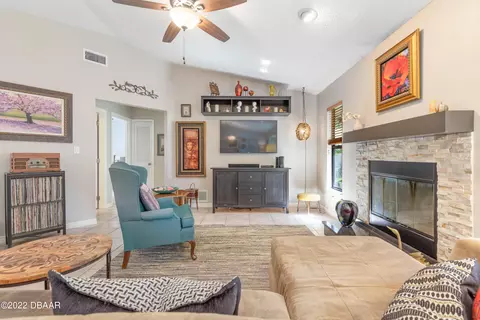18 Charleston Sq, Ormond Beach, FL 32174 photo 7
