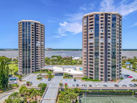 1 Oceans West Blvd #10B4, Daytona Beach Shores, FL 32118