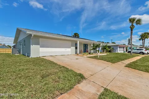 21 Sunny Beach Dr, Ormond Beach, FL 32176 photo 2