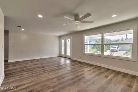 21 Sunny Beach Dr, Ormond Beach, FL 32176 photo 5