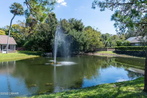 23 Reflections Village Dr, Ormond Beach, FL 32174 photo 2