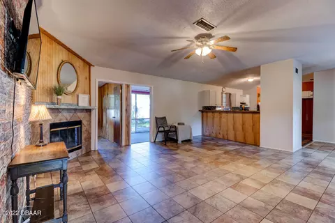 320 S Center St, Ormond Beach, FL 32174 photo 4