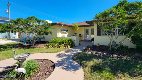 2587 John Anderson Dr, Ormond Beach, FL 32176 photo 4