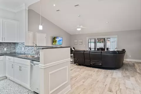 129 Sandpiper Ridge Dr, Ormond Beach, FL 32176 photo 8