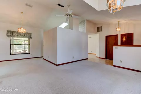 198 Cloveridge Ct, Edgewater, FL 32141 photo 7