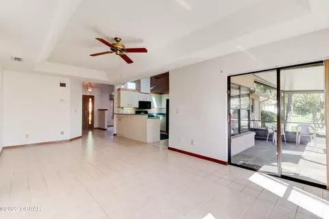 198 Cloveridge Ct, Edgewater, FL 32141 photo 12