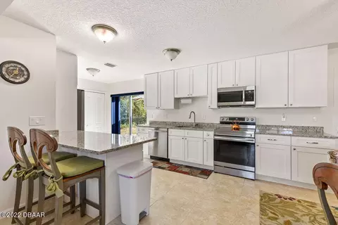72 Hernandez Ave, Ormond Beach, FL 32174 photo 5