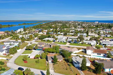 47 Camellia Dr, Ormond Beach, FL 32176 photo 4