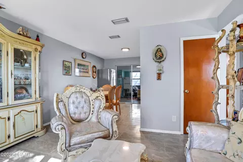 47 Camellia Dr, Ormond Beach, FL 32176 photo 5