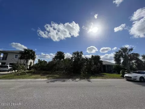 136 Capri Dr, Ormond Beach, FL 32176 photo 5