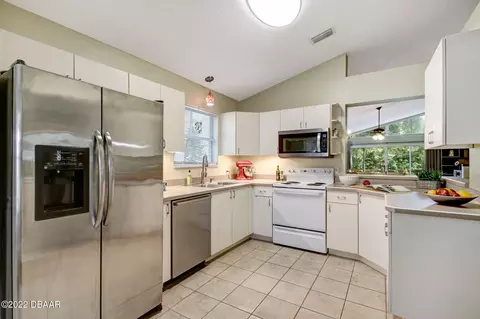 32 Reflections Village Dr, Ormond Beach, FL 32174 photo 6