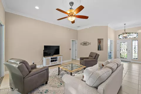 1262 Royal Pointe Ln, Ormond Beach, FL 32174 photo 5