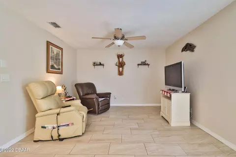 520 S Center St, Ormond Beach, FL 32174 photo 9
