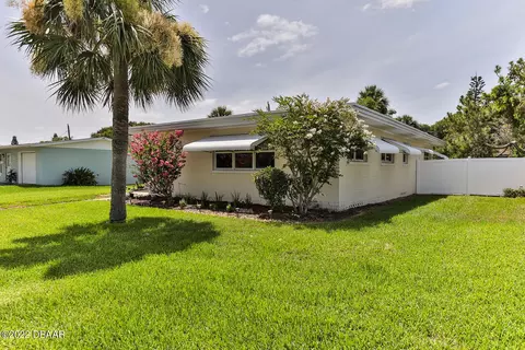 176 Magnolia Dr, Ormond Beach, FL 32176 photo 3