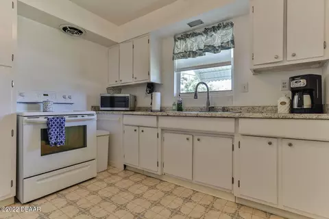 176 Magnolia Dr, Ormond Beach, FL 32176 photo 18