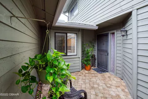 202 Deer Lake Cir, Ormond Beach, FL 32174 photo 3