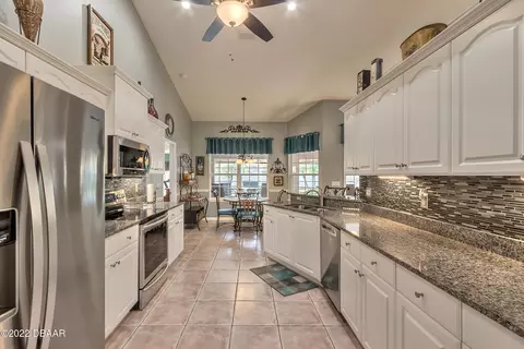 514 Soft Shadow Ln, Debary, FL 32713 photo 4