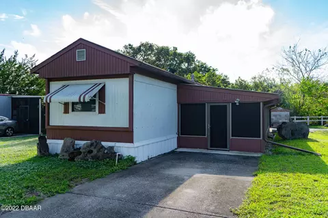 100 Douglas St, Edgewater, FL 32141 photo 2
