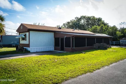 100 Douglas St, Edgewater, FL 32141 photo 3