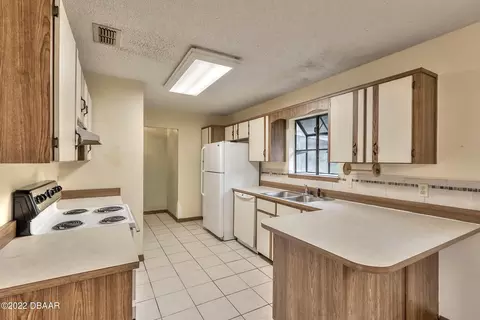 2515 Unity Tree Dr, Edgewater, FL 32141 photo 6