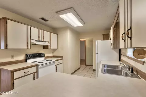 2515 Unity Tree Dr, Edgewater, FL 32141 photo 8