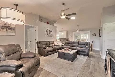 1429 Pine Tree Dr, Edgewater, FL 32132 photo 7