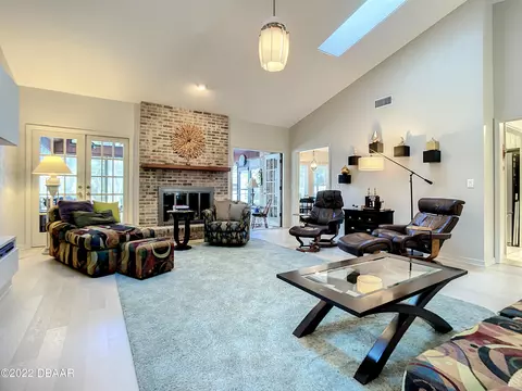 1526 Poplar Dr, Ormond Beach, FL 32174 photo 3