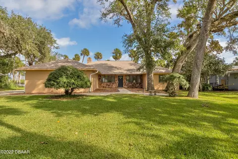 1352 Lambert Ave, Flagler Beach, FL 32136