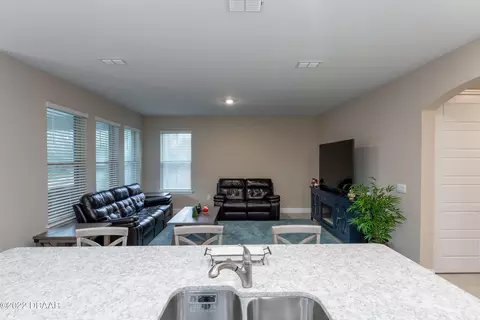 2920 Monaghan Dr, Ormond Beach, FL 32174 photo 8
