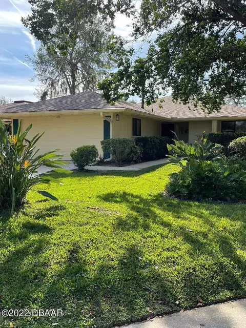 694 St Andrews Cir, New Smyrna Beach, FL 32168