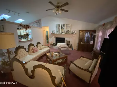 2612 Pine Tree Dr, Edgewater, FL 32141 photo 4