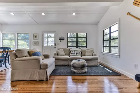 125 E Ocean Ave, Edgewater, FL 32132 photo 7