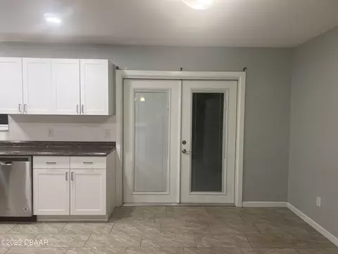 3128 Queen Palm Dr, Edgewater, FL 32141 photo 4