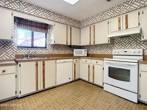 1554 Poplar Dr, Ormond Beach, FL 32174 photo 21