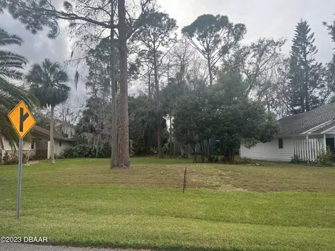 198 S Gull Dr, Daytona Beach, FL 32119
