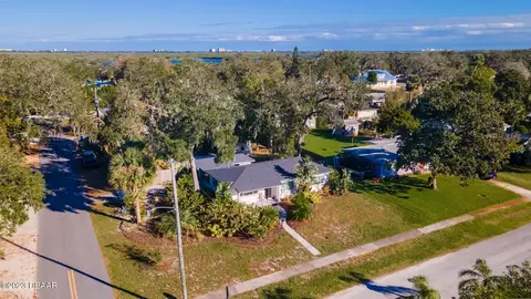 1501 Live Oak St, New Smyrna Beach, FL 32168