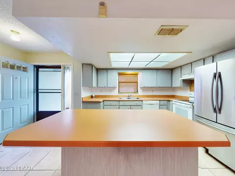 414 Sea Hawk Ct, Edgewater, FL 32141 photo 12
