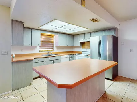 414 Sea Hawk Ct, Edgewater, FL 32141 photo 13