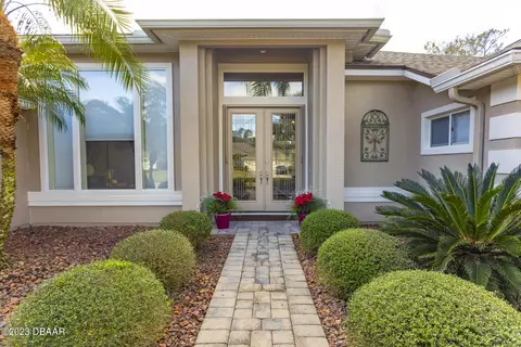 1292 Royal Pointe Ln, Ormond Beach, FL 32174 photo 2