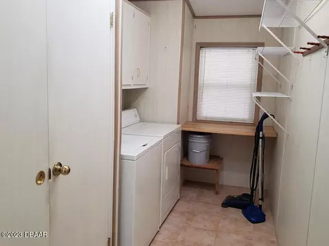 505 Topside Cir, Edgewater, FL 32141 photo 8