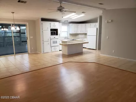 505 Topside Cir, Edgewater, FL 32141 photo 5