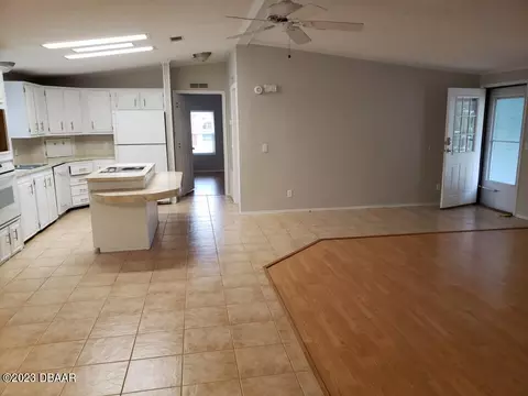 505 Topside Cir, Edgewater, FL 32141 photo 6