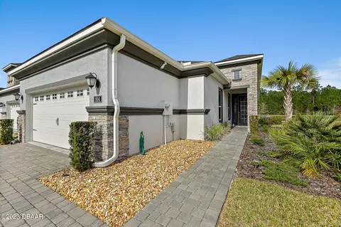 814 Pinewood Dr, Ormond Beach, FL 32174 photo 2