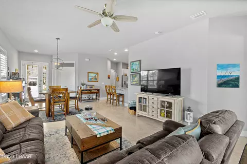 814 Pinewood Dr, Ormond Beach, FL 32174 photo 11