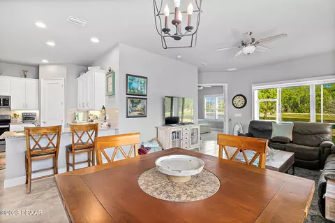 814 Pinewood Dr, Ormond Beach, FL 32174 photo 6