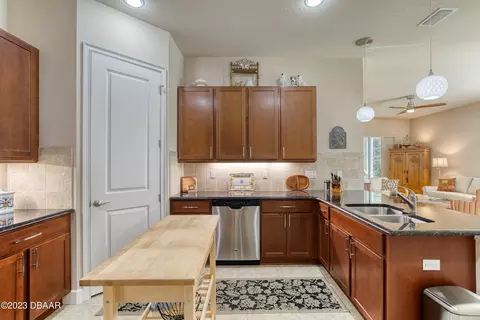 776 Aldenham Ln, Ormond Beach, FL 32174 photo 3